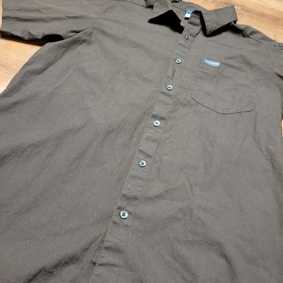 Columbia brown medium button down shirt - Picture 2 of 6